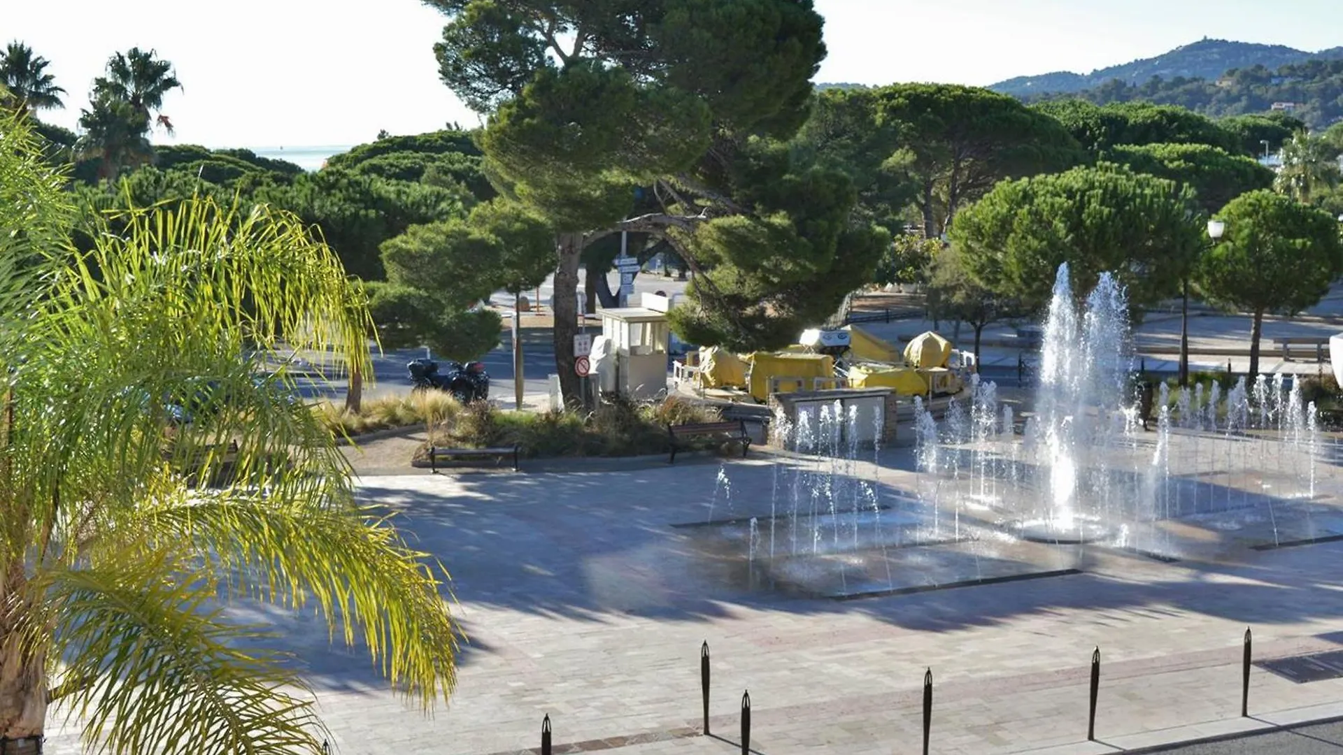 Appartement 2 Pieces Climatise Proche Plage A Bormes-Les-Mimosas - Fr-1-251-834 France